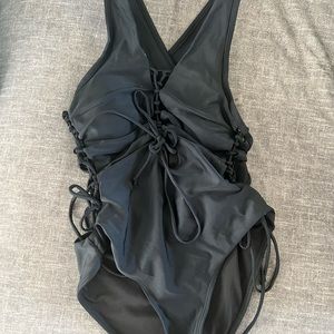 Strappy cutout one piece swimsuit black